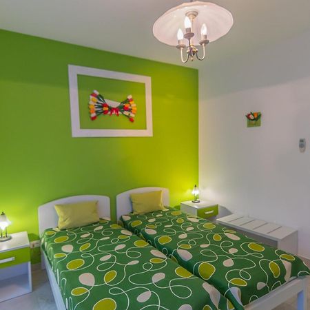 B&B Tulip Lotus Castelbuono ภายนอก รูปภาพ